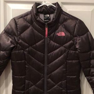 Girls Northface size 10/12 Medium 550 series